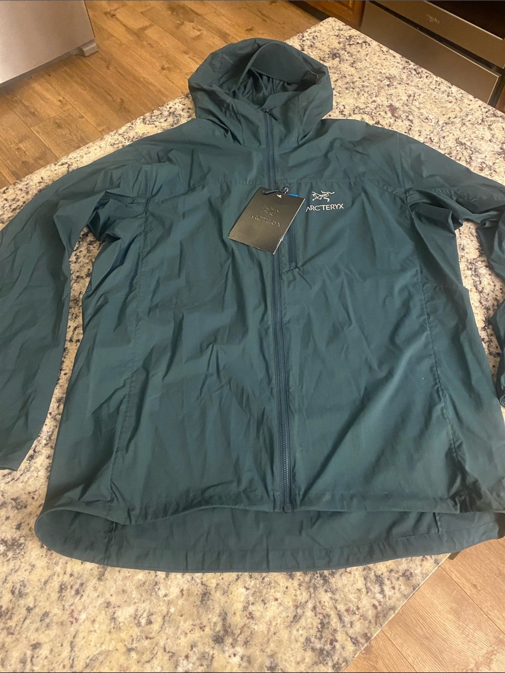 Arc'teryx Squamish Hoody Men’s Jacket ( new with tags)